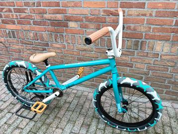 NIEUWE FLYBIKE HELEMAAL OPNIEUW OPGEBOUWD zie foto's, omschr beschikbaar voor biedingen