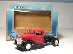 ERTL, 1/43, 1948 Diamond "T" truck, Hobby en Vrije tijd, Modelauto's | 1:43, Ophalen of Verzenden, Zo goed als nieuw, Bus of Vrachtwagen