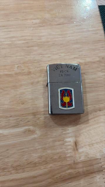 Zippo aansteker vietnam beschikbaar voor biedingen