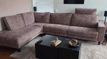 Hoekbank met Elektrisch Gedeelte beschikbaar voor biedingen