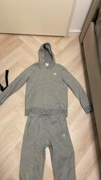 Maat 12-13 jaar Adidas pak grijs, Adidas, Ophalen of Verzenden, Zo goed als nieuw, Maat 34 (XS) of kleiner