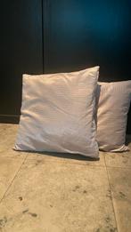Twee zalmrose kussens Ikea Bengerd 50x50 cm, Ophalen of Verzenden, Zo goed als nieuw, Roze, Vierkant
