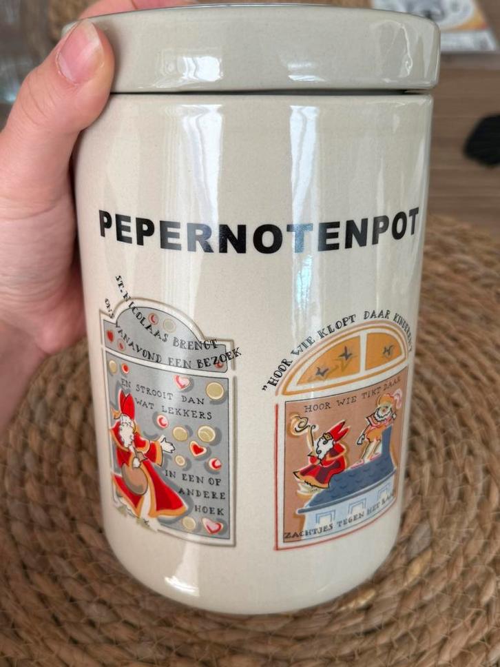 Pepernotenpot | pepernoten pop Sinterklaas Zwarte Piet Sint, Diversen, Sinterklaas, Zo goed als nieuw, Ophalen of Verzenden