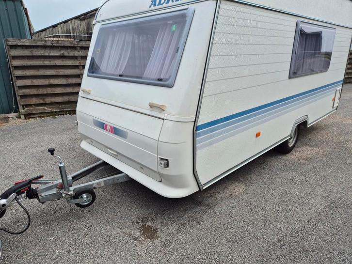 Adria Altea 430 PH, Vastbed,Middenzit,Zakluifel,Lichtgewicht, Caravans en Kamperen, Caravans, Bedrijf, tot en met 4, 750 - 1000 kg