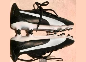 Puma Gloednieuw mt 43 Zie foto 2 voor Prijs beschikbaar voor biedingen