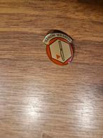 V 263 Mister Minit Pin, Verzamelen, Ophalen of Verzenden, Gebruikt, Merk, Speldje of Pin