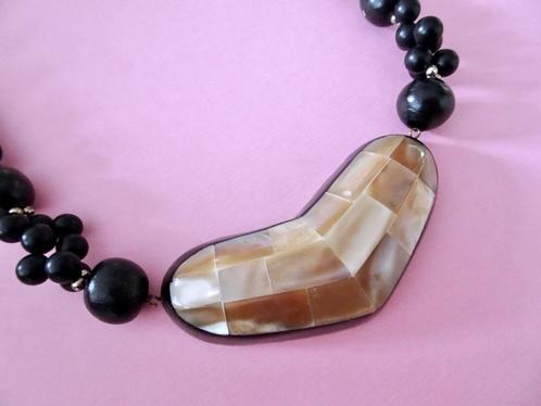 wg Vintage 80s hart hartje ketting parelmoer zwart kralen, Sieraden, Tassen en Uiterlijk, Antieke sieraden, Ketting, Overige materialen