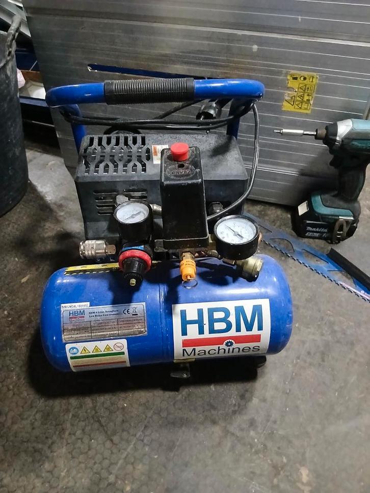 HBM 4 Liter Compressor - Draagbaar & Geluidsarm, Doe-het-zelf en Verbouw, Compressors, Zo goed als nieuw, 6 tot 10 bar, Minder dan 25 liter