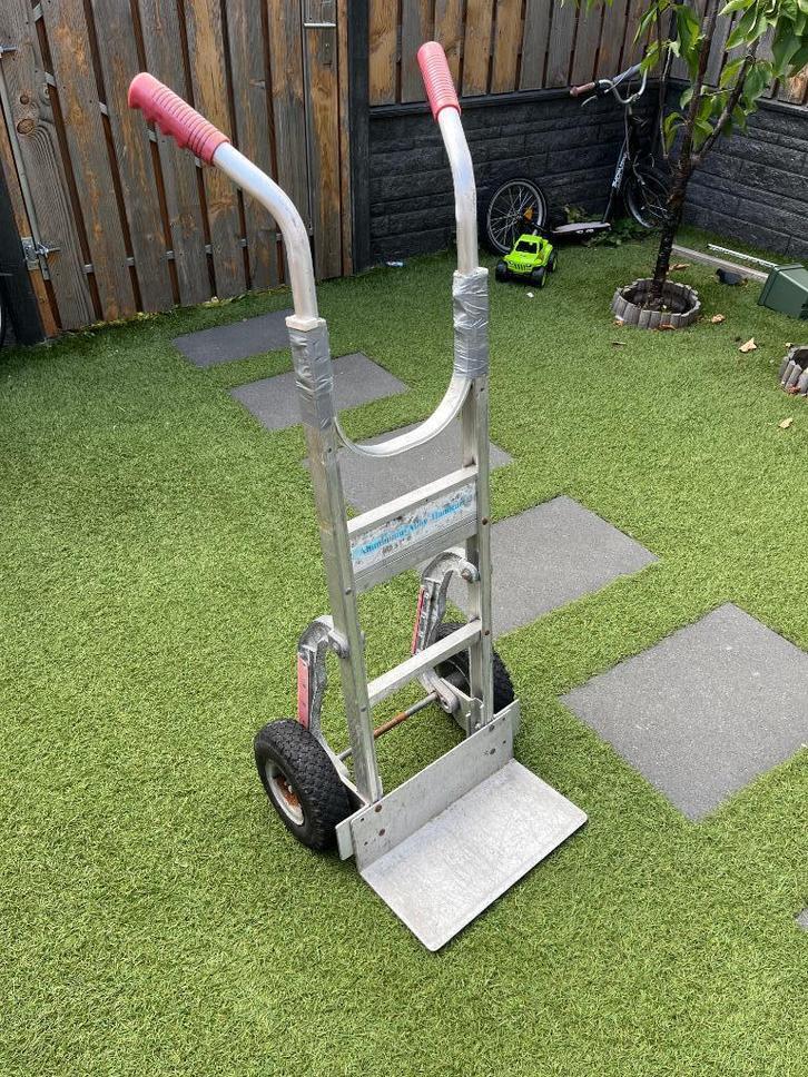 Steekwagen | Aluminium | Lichtgewicht en sterk, Doe-het-zelf en Verbouw, Transportwagens, Gebruikt, Steekwagen, 60 tot 80 liter
