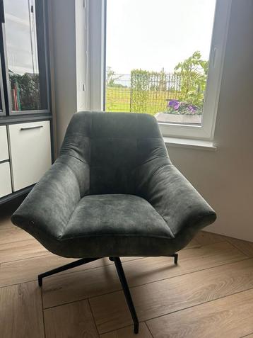 Luxe draai fauteuil van Henders & Hazel. 3 jaar jong