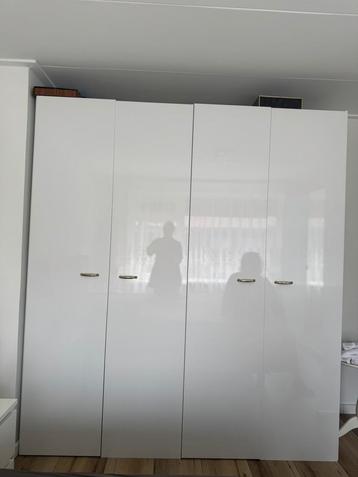 Kleding kast wit