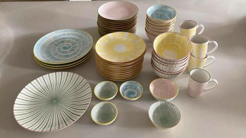 Servies Gusta celebrate the day servies, Huis en Inrichting, Keuken | Servies, Zo goed als nieuw, Bord(en), Overige stijlen, Porselein