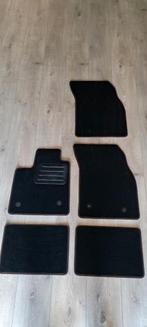 AutoMatten set zwart (rood gestikt) Ford Focus Station >2018, Ophalen, Nieuw, Ford
