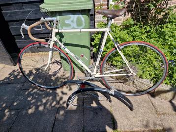 2x vintage racefietsen beschikbaar voor biedingen