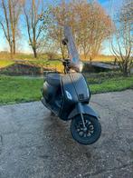 Nette Agm VX50i uit 2020, Fietsen en Brommers, Snorfietsen en Snorscooters, Zo goed als nieuw, Benzine, Ophalen, Overige merken