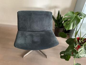 Draaistoel. Blauw rib. Mooi ontwerp. Zie fotos. beschikbaar voor biedingen