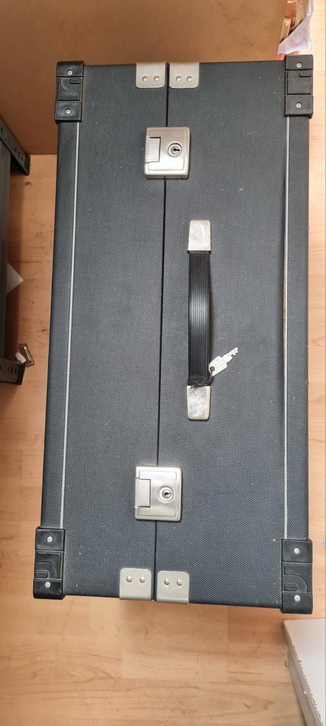 Accordeon koffer, Muziek en Instrumenten, Behuizingen en Koffers, Zo goed als nieuw, Overige instrumenten, Ophalen of Verzenden