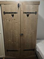 Steigerhout kinderbed met bij behorende kast., Ophalen, Zo goed als nieuw, Eenpersoons