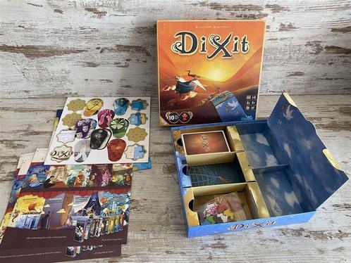Dixit bordspel [s880], Hobby en Vrije tijd, Gezelschapsspellen | Bordspellen, Zo goed als nieuw, Ophalen of Verzenden