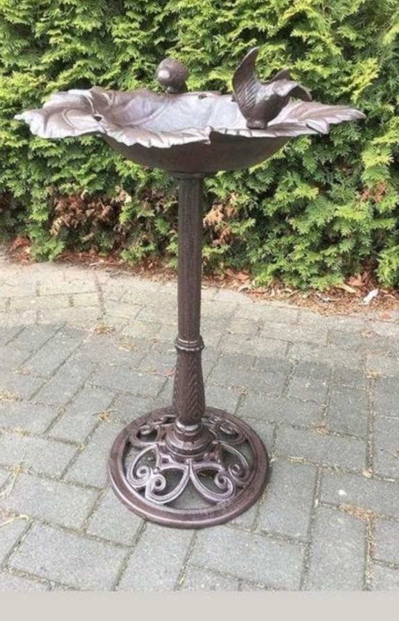 Groot Staand Vogelbad Vogel Voederschaal Gietijzer Nieuw, Tuin en Terras, Vogelhuisjes en Vogelbaden, Nieuw, Ophalen of Verzenden