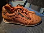 GRATIS Sneakers maat 42, kneusjes voor een 2e ronde, Marco Tozzi, Ophalen of Verzenden, Sneakers of Gympen, Gedragen