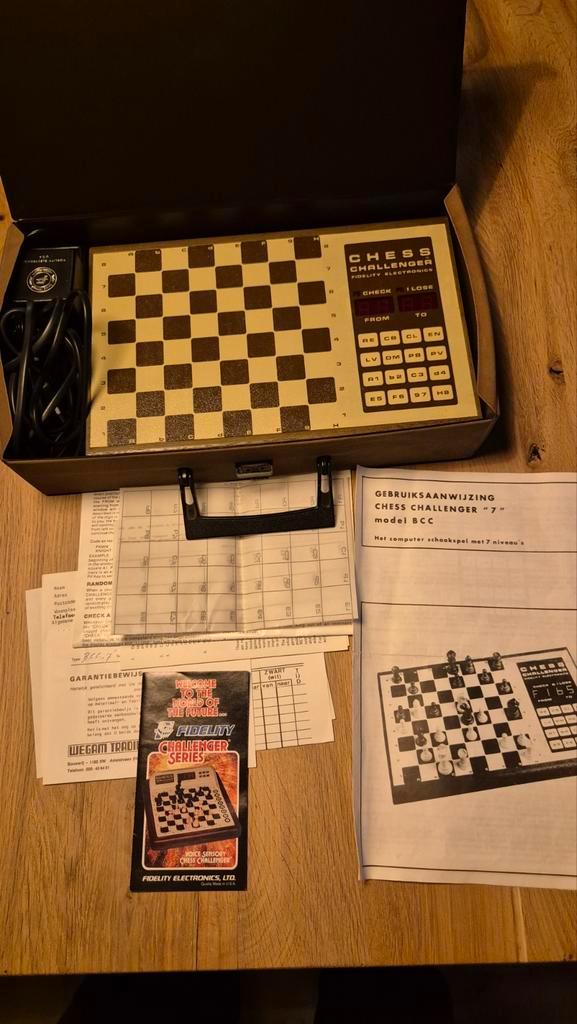 Vintage Fidelity Schaak computer, Hobby en Vrije tijd, Gezelschapsspellen | Bordspellen, Gebruikt, Een of twee spelers, Reisspel