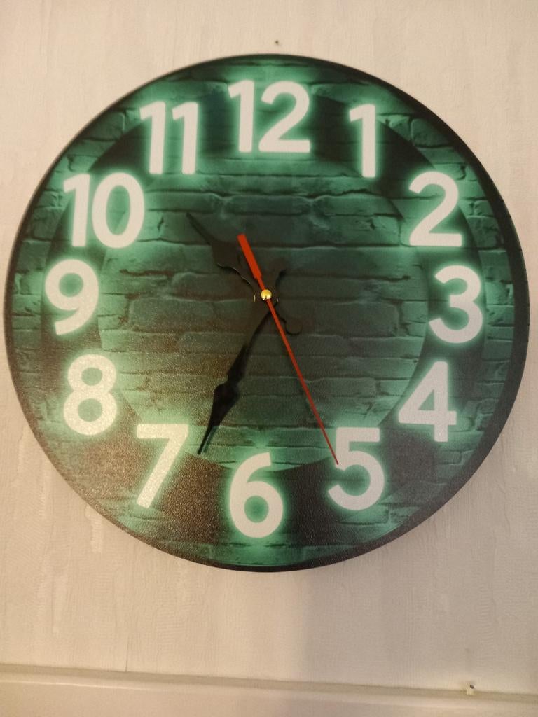 Leuke wandklok met groene neon cijfers, Ophalen, Nieuw, Analoog, Wandklok