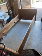 GRATIS 2 eenpersoonsbedden bedombouw bed massief hout, Ophalen, Gebruikt, 90 cm, Eenpersoons