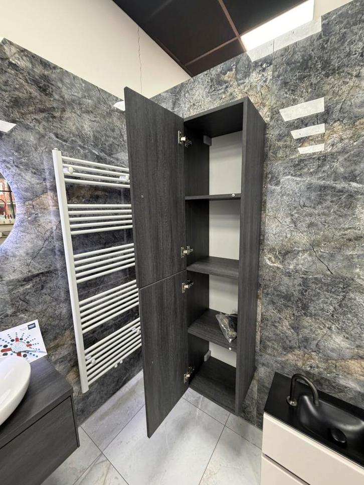 Complete Badkamer Set Alles samen €1700 (Vaste prijs), Huis en Inrichting, Badkamer | Badkamermeubels, Zo goed als nieuw, Ophalen of Verzenden