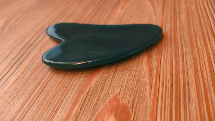 Gua Sha Steen - Gezichtsmassage - Nieuw, Sieraden, Tassen en Uiterlijk, Uiterlijk | Gezichtsverzorging, Nieuw, Verzorging, Gehele gezicht