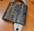 Hangslot, Ophalen