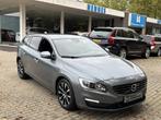 Volvo V60 2.0 T4 Polar+ Dynamic Leder Xenon (bj 2018), Gebruikt, Huisgarantie, Leder, Zilver of Grijs