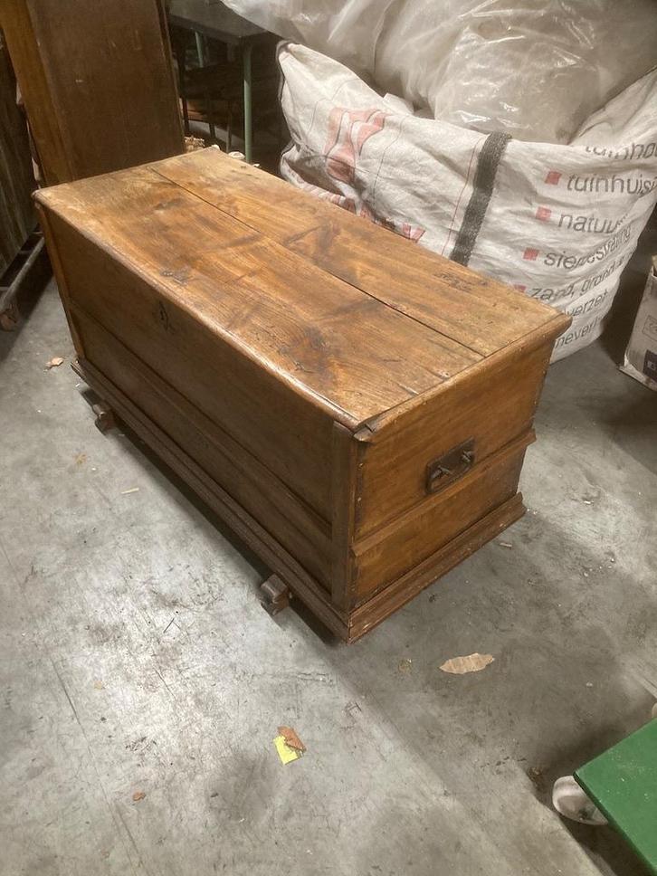 Zeer Fraaie Antieke Kist van Vruchthout, Antiek en Kunst, Antiek | Meubels | Kasten, Ophalen