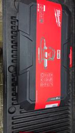 Nieuwe Milwaukee M18 GG  accu vetspuit BODY in box €245, Ophalen of Verzenden, Nieuw