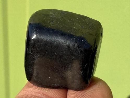 Elite Shungite edel Shungiet broekzaksteen mineralen, Verzamelen, Mineralen en Fossielen, Mineraal, Ophalen of Verzenden