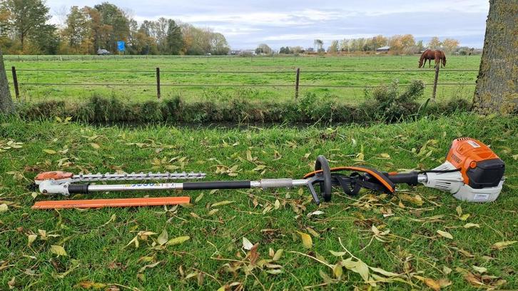 Stihl KM 131 R combi-machine met heggenschaar deel (HL-KM), Tuin en Terras, Hand-tuingereedschap, Gebruikt, Ophalen