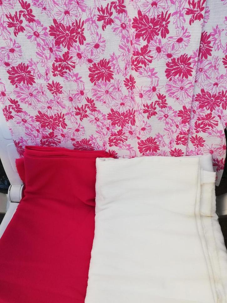 3 lappen stof, op kleur bij elkaar gezocht voor leuk setje, Hobby en Vrije tijd, Stoffen en Lappen, Nieuw, Katoen, 200 cm of meer