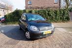 Toyota Yaris 1.3 16V 5DR 2000 APK t/m 15-01-2027, Auto's, Voorwielaandrijving, 1299 cc, Stof, 31 €/maand
