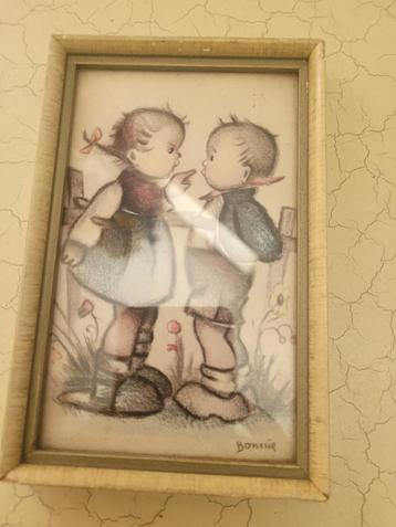vintage houten lijstje met Hummeltjes prent beschikbaar voor biedingen