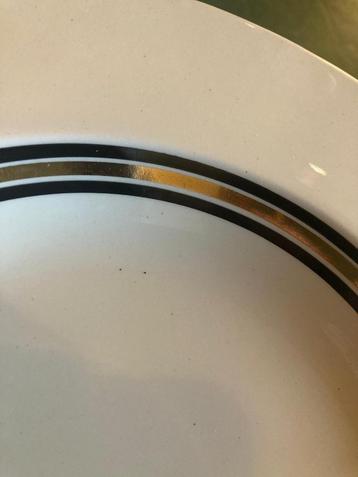 servies antiek 12 persoons verguld/creme/koningsblauw zgst beschikbaar voor biedingen