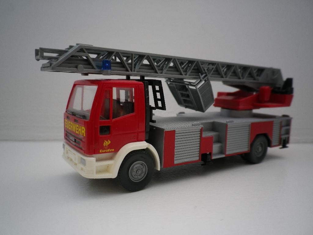 Wiking Iveco Eurocargo ladderwagen. Brandweer / feuerwehr., Ophalen of Verzenden, Zo goed als nieuw, Bus of Vrachtwagen, Wiking