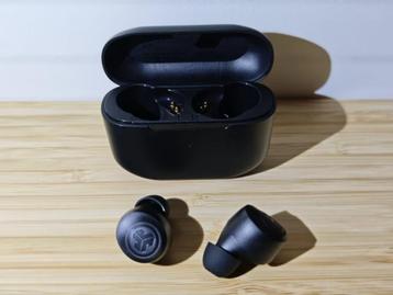 JLab GO Air Pop True Wireless Earbuds with Charging Case beschikbaar voor biedingen