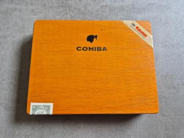 2 lege sigarenkistjes Cohiba beschikbaar voor biedingen