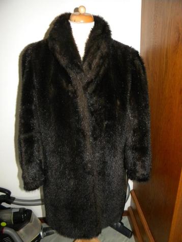 BONTJAS IMITATIE, ZWARE KWALITEIT MAAT 42-44 MAAT L beschikbaar voor biedingen