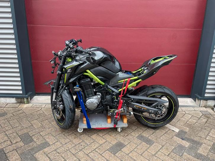 Kawasaki Z900 schade 2018 17.000km, Motoren, Tuning en Styling, Ophalen