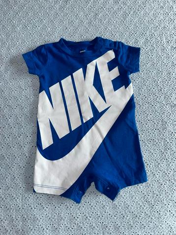 Nike zomerromper 0-3 maanden beschikbaar voor biedingen