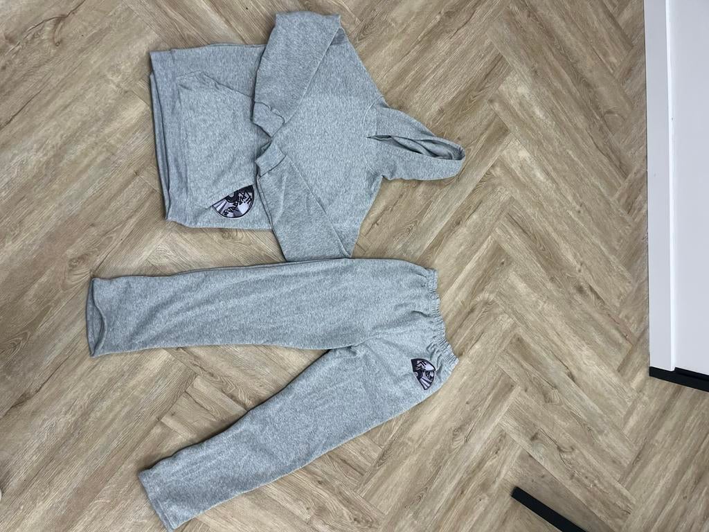 Tracksuit grijs met cd print, Ophalen of Verzenden, Zo goed als nieuw, Grijs