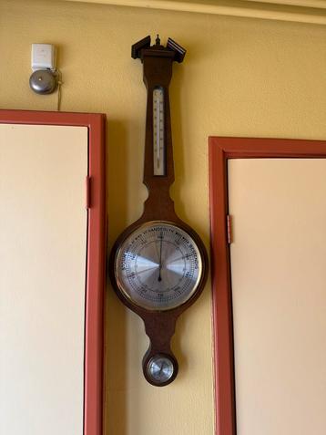 Antieke Barometer met Thermometer beschikbaar voor biedingen