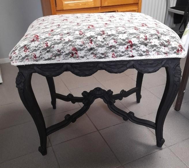 Mooie barok hocker opnieuw gestoffeerd, Antiek en Kunst, Antiek | Meubels | Stoelen en Banken, Ophalen of Verzenden