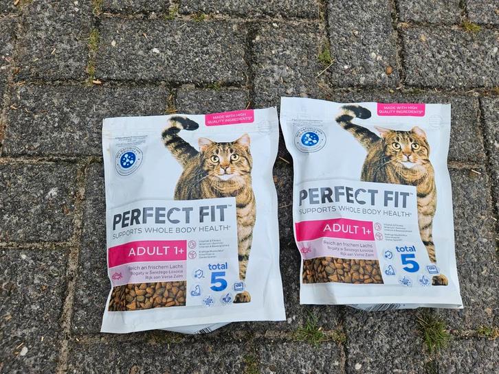 Kattenvoer kattenbrokken brok brokjes katten Perfect Fit, Dieren en Toebehoren, Dierenvoeding, Kat, Ophalen of Verzenden